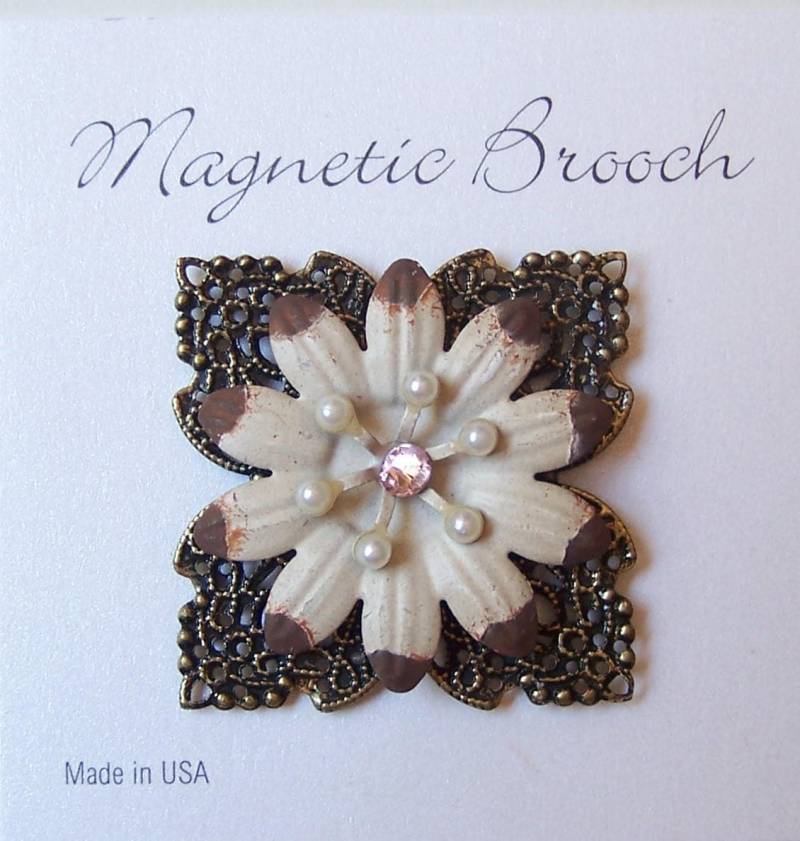 Magnet Brosche Clip Verschluss Pin Gebürstet Beige Finish Metall Blume Swarovski Kristall Accessoire Schals von Clasplady