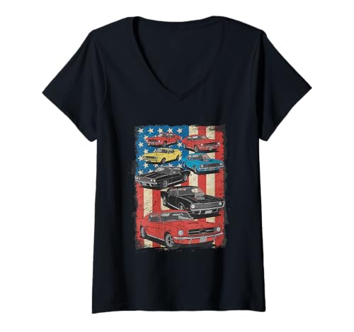 Damen Amerikanische Flagge Hintergrund mit klassischen Muscle Cars T-Shirt mit V-Ausschnitt von Classic car Co.