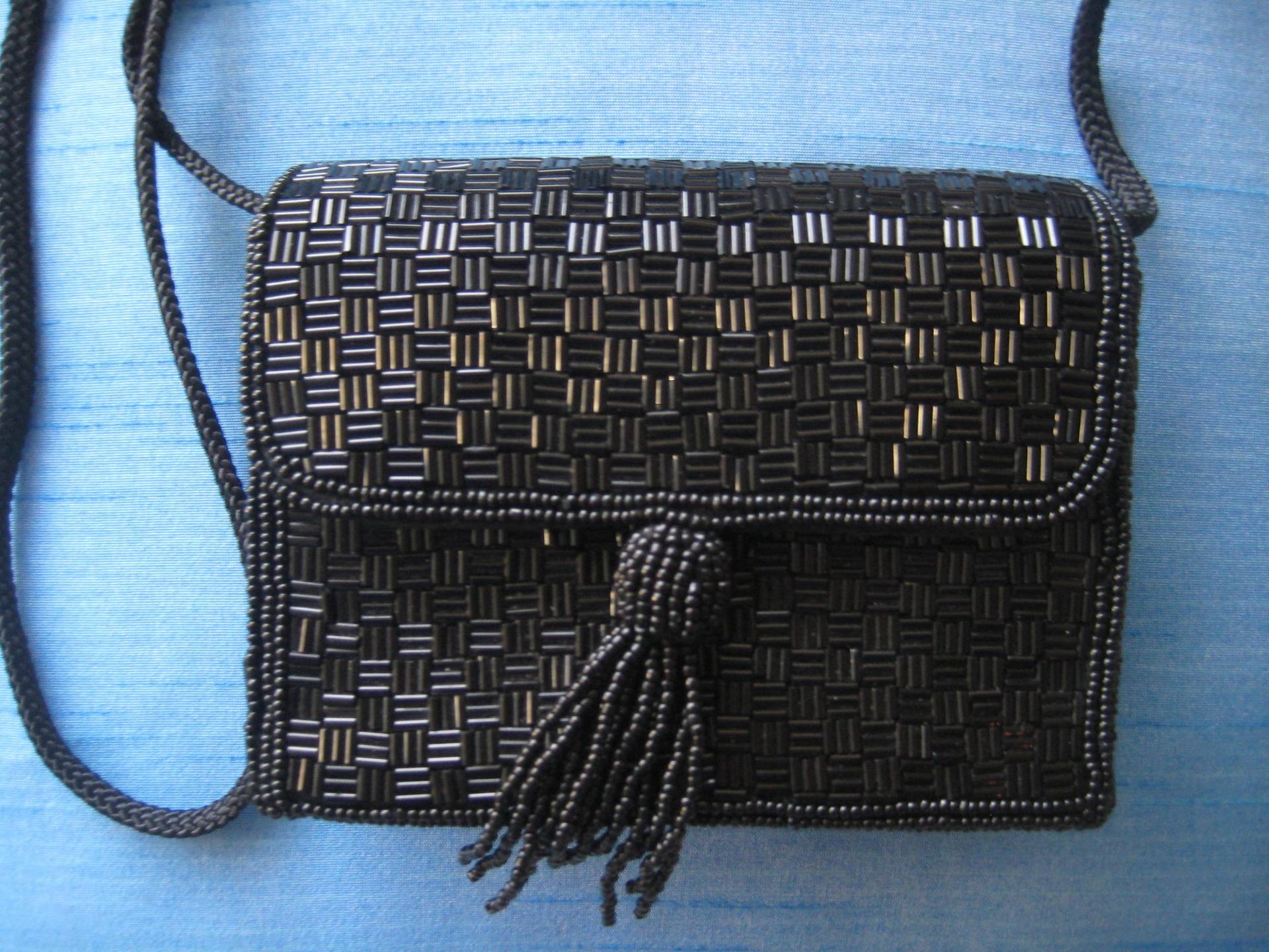 Entzückende Schwarze Abendtasche Von Magid von ClassicBagsSP