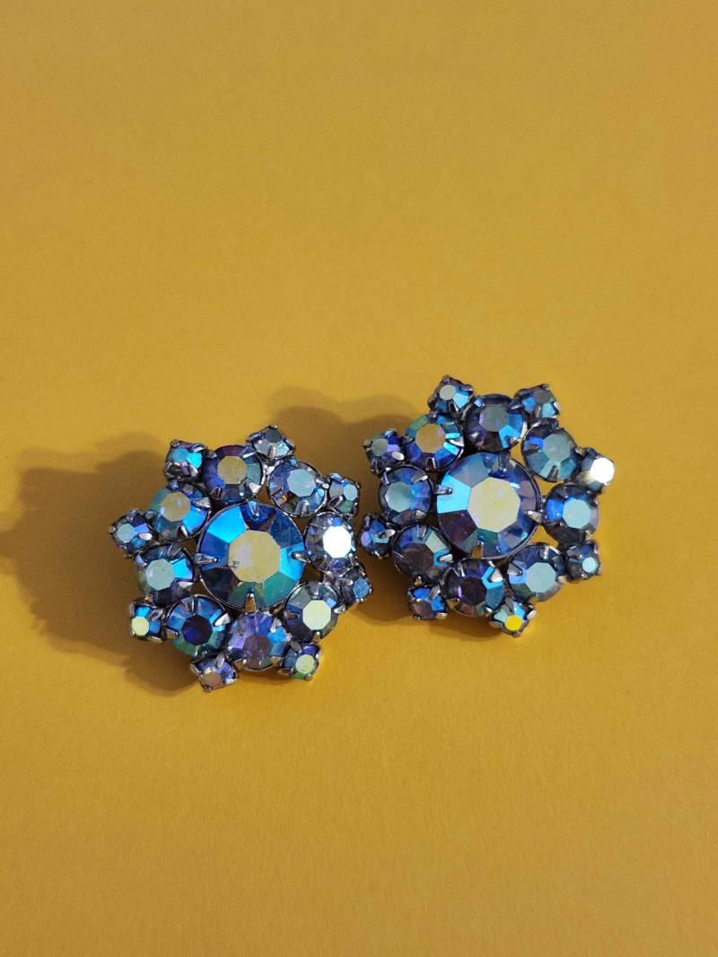 Blaue Aurora Borealis Schneeflocke Strass Vintage Ohrclips von ClassicCoutureCo