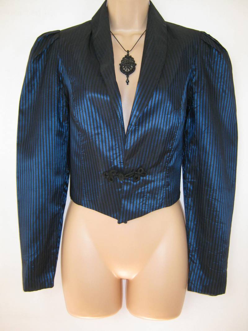 Laura Ashley Vintage 80Er Jahre Gestreifte Steampunk Goth Style Acetat Bolero Jacke, Uk 10/12 von ClassicLauraAshley
