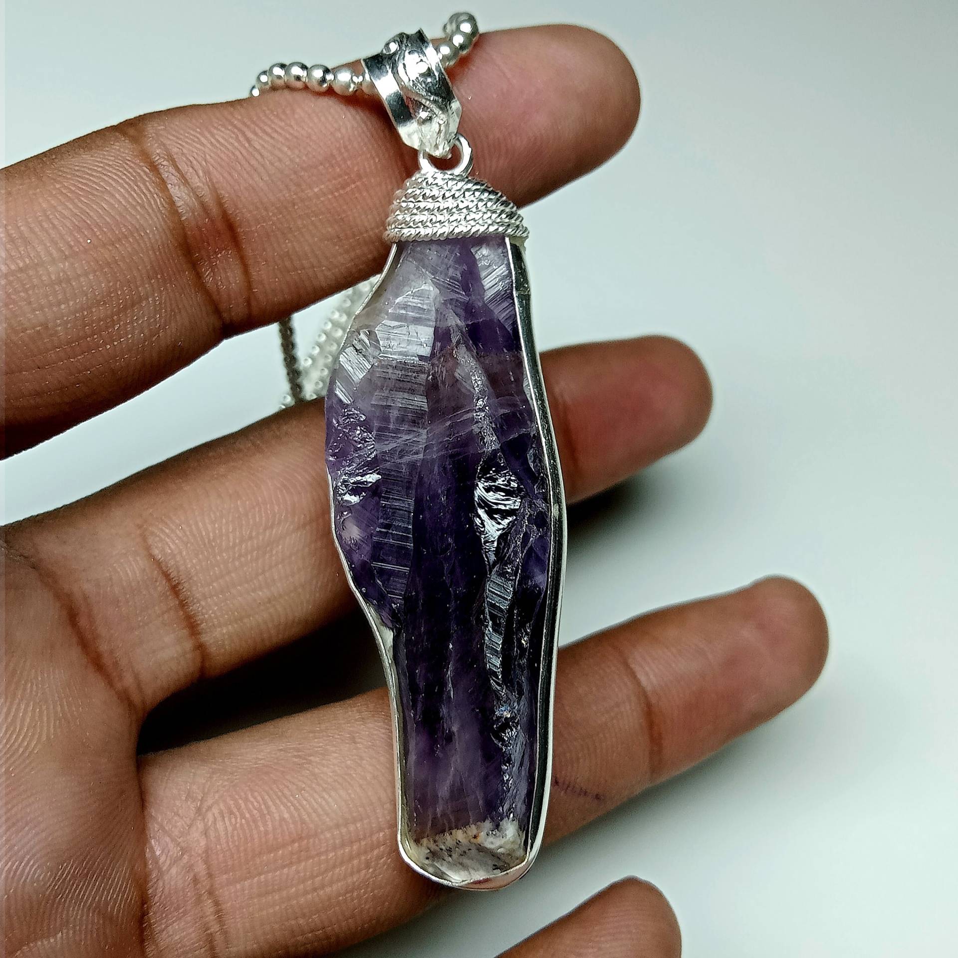 Rohe Amethyst Halskette Heilende Rohedelstein Schmuck Lange Boho Zierliche Naturstein Anhänger 925 Sterling Silber von ClassicsgemsJewelry