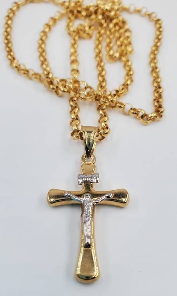 14K Gold Kreuz Anhänger An Rolo Kettenhalskette. Echtes Gold. Weltweit Kostenloser Versand. 585 Zertifiziert. Bestes Geburtstagsgeschenk von ClassisJewellers