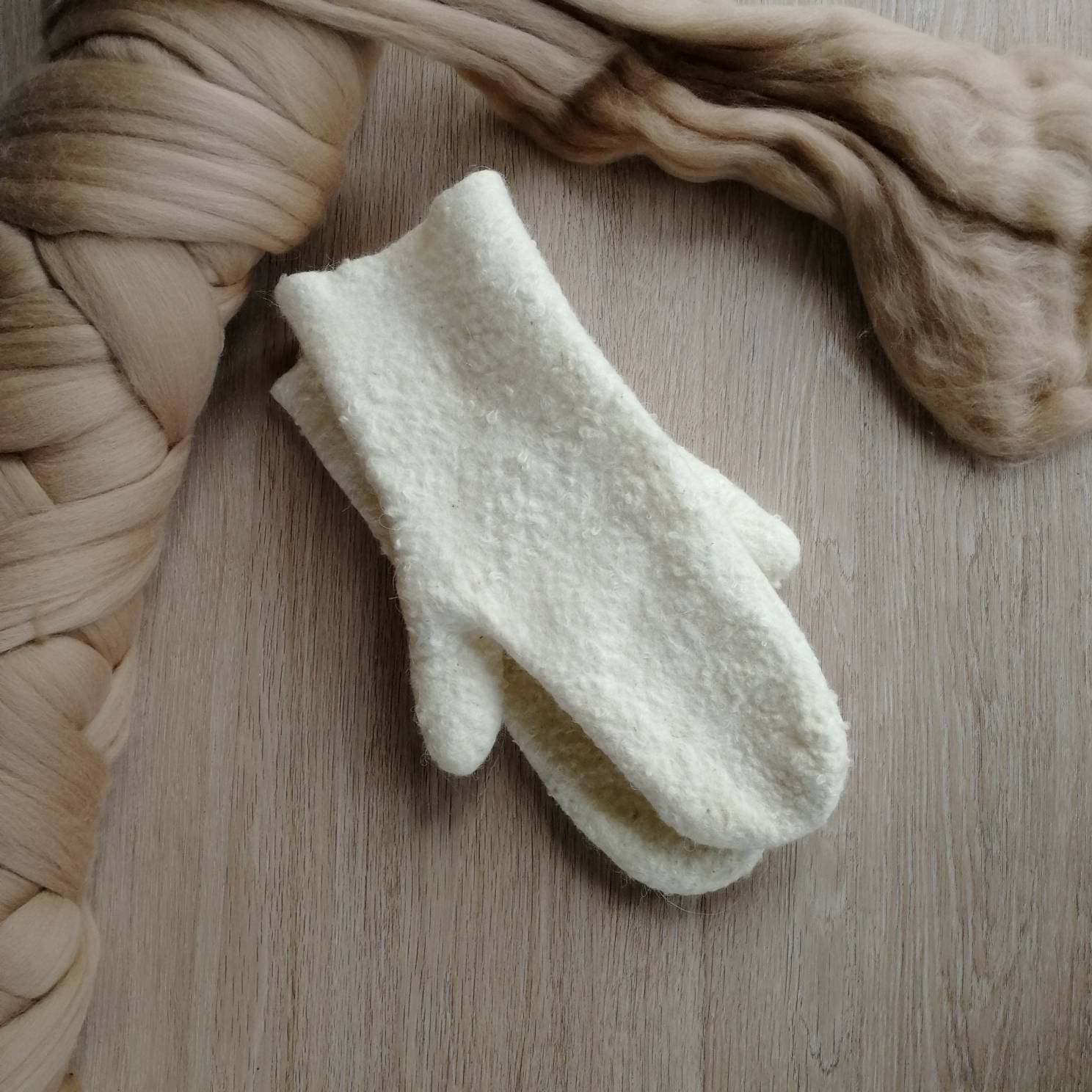 Gefilzte Handschuhe Für Frauen von ClassyFelt