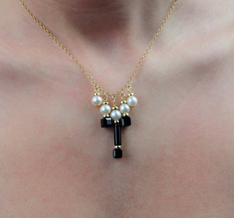 Goldkette, Perlenkette, Goldene Halskette, Weiße Schwarze Onyx-Halskette, Perlenhalsband Goldkette, Perlenkette, Goldene Halskette, Weiße Schwarze Onyx-Halskette, Perlenhalsband von ClassyGlamDesigns