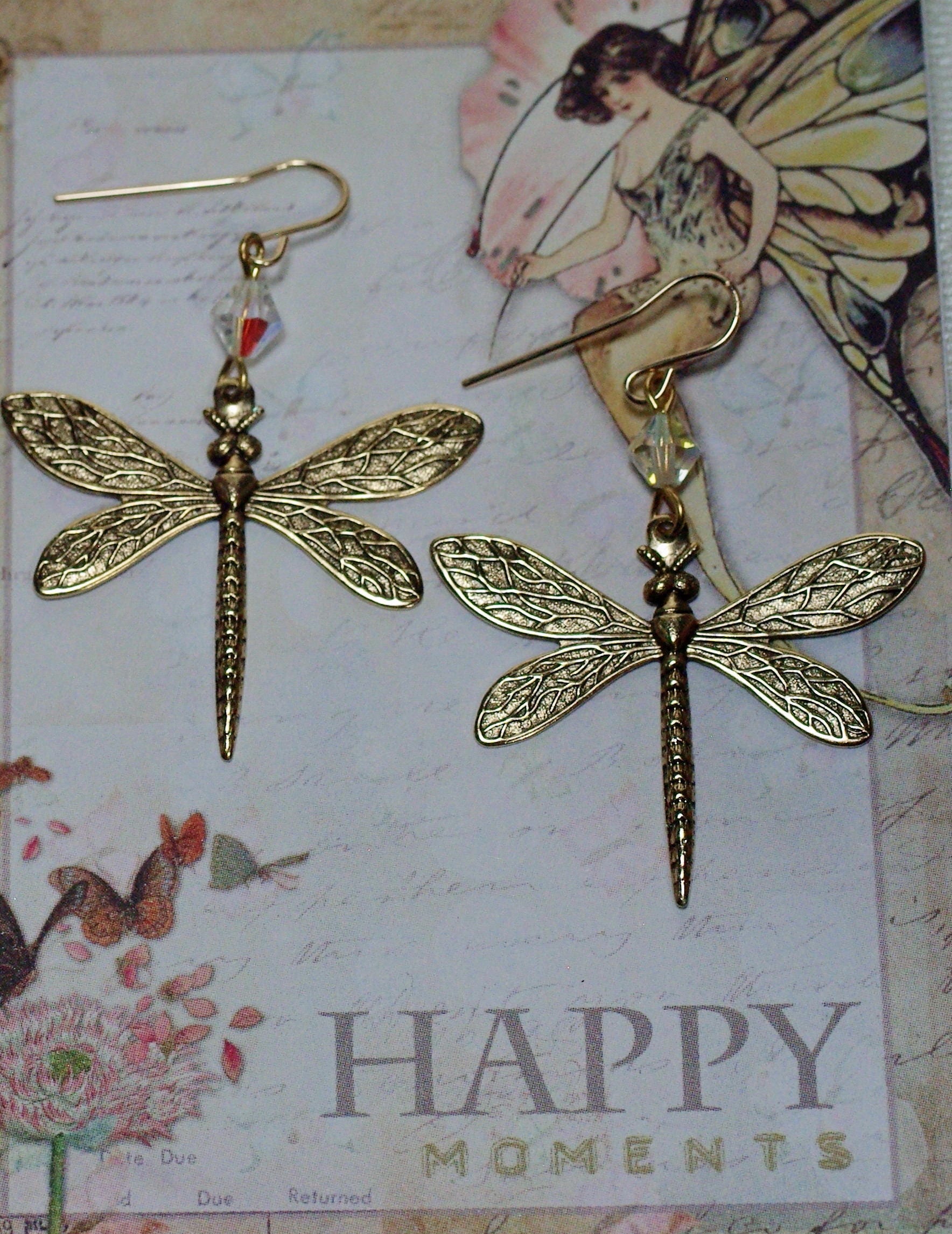 Jugendstil Libellen-Ohrringe Swarovski Kristall, Individuelle Ohrhaken, Vergoldete Ohrhaken Jugendstil Libellen-Ohrringe Swarovski Kristall, Individuelle Ohrhaken, Vergoldete Ohrhaken von ClassyLadyElaine