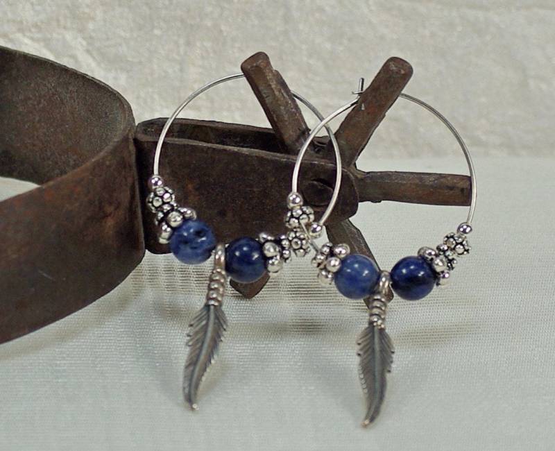Sodalith & Sterlingsilber Feder Creolen Handgefertigter Edelstein Schmuck Sodalith & Sterlingsilber Feder Creolen Handgefertigter Edelstein Schmuck von ClassyLadyElaine