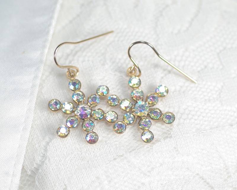 Swarovski Aurora Borealis Ohrringe Individueller Winterschmuck von ClassyLadyElaine