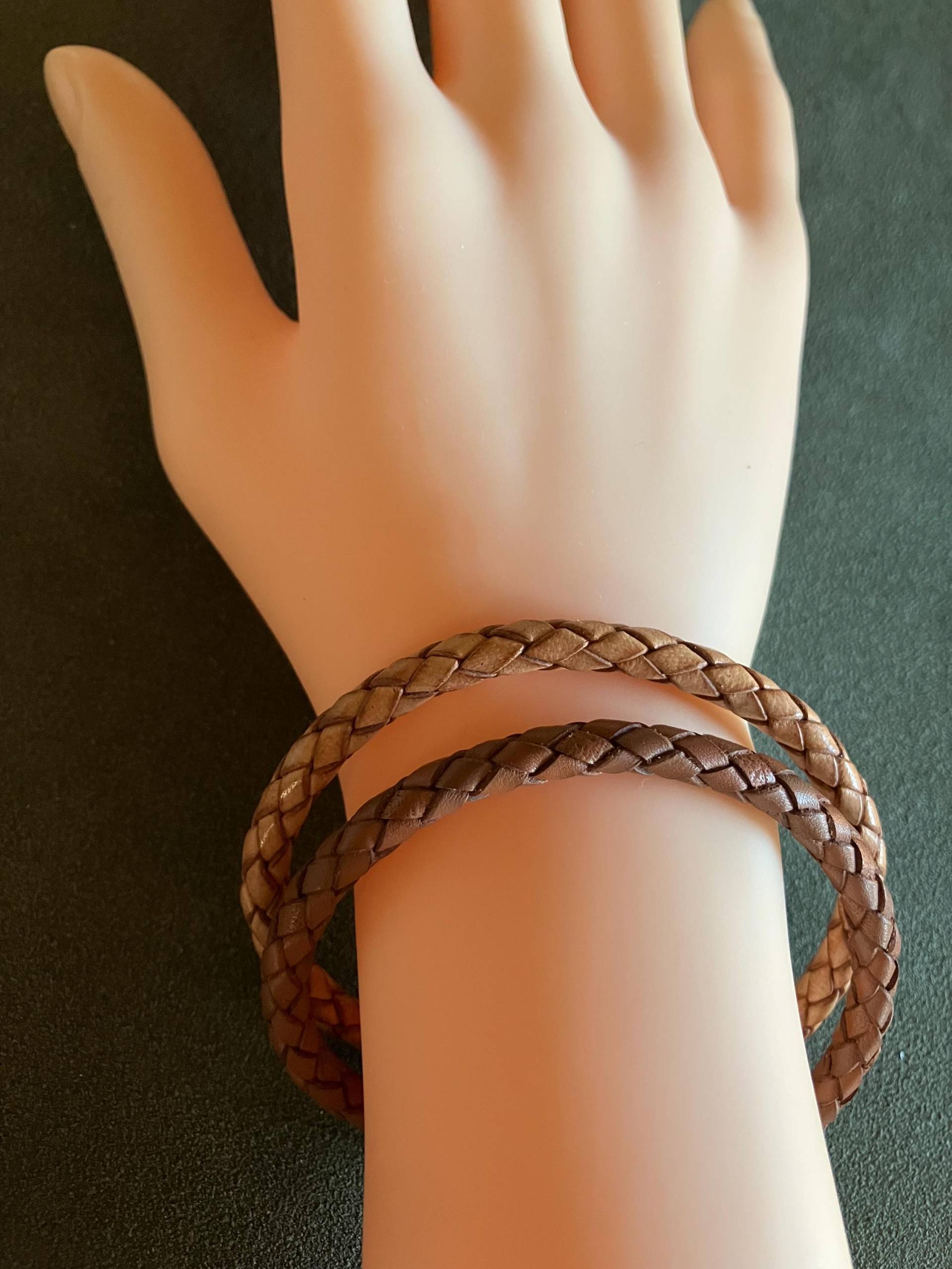 Geflochtenes Lederarmband-Duo von ClaudiaCreArtiva