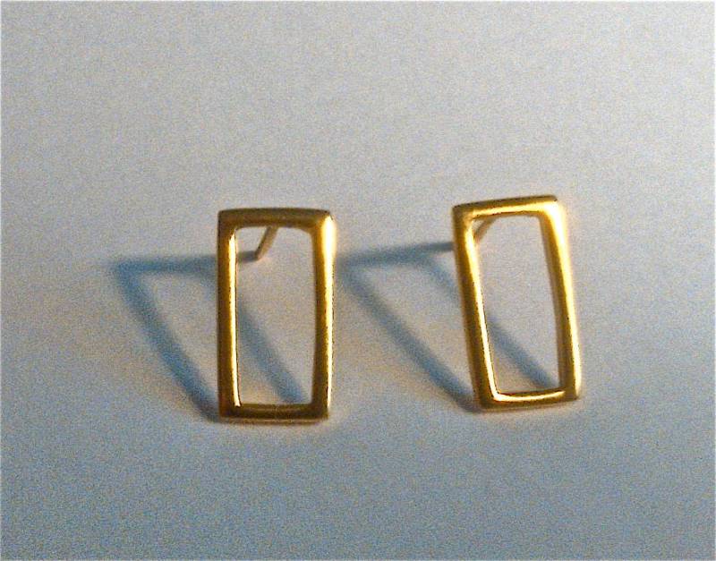 Minimal Ia Handgefertigte Rechteckige Silber Ohrstecker Minimal Ia Handgefertigte Rechteckige Silber Ohrstecker von ClaudiaTijman
