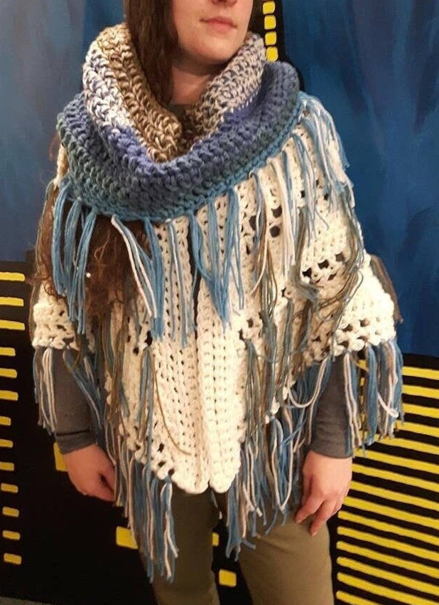 Gehäkelte Stola Mit Cowl, Schal-Set Von Claudia's Crochet Creations Gehäkelte Stola Mit Cowl, Schal-Set Von Claudia's Crochet Creations von ClaudiasCrochet