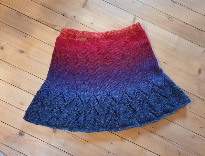 Handgestrickt Damenrock Strickrock Farbverlaufswolle Gr 38 Handgestrickt Damenrock Strickrock Farbverlaufswolle Gr 38 von ClaudisWollstube