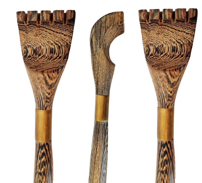 CleanPrince Nacken-Massagegerät Rückenkratzer Dandy braun 42 cm goldene Verzierung Kratzhand, 3-tlg., manuelle Anwendung von CleanPrince