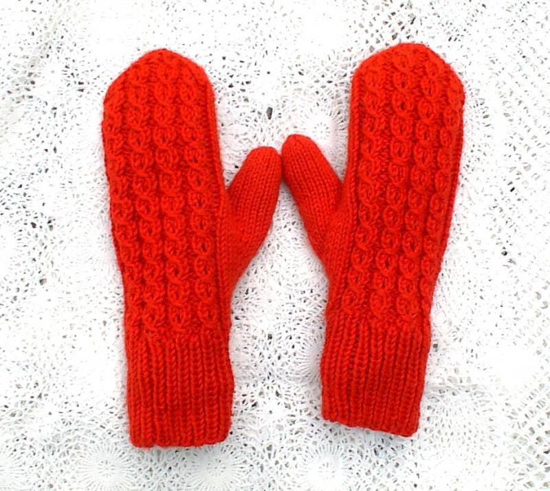 Fäustlinge Hand Gestrickt Zopf Öse Rötlich Dunkelorange Frauen Damen Teens Fäustlinge Hand Gestrickt Zopf Öse Rötlich Dunkelorange Frauen Damen Teens von ClearlyChristine
