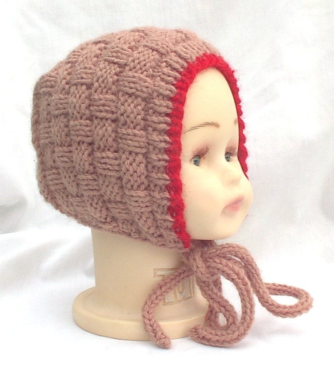 Hut Mütze Baby in Einem Korb Beige Mit Rotem Nadelstreifen Liebevoll Hand Gestrickt 0 - 3 Monate Junge Mädchen Hut Mütze Baby in Einem Korb Beige Mit Rotem Nadelstreifen Liebevoll Hand Gestrickt 0 - 3 Monate Junge Mädchen von ClearlyChristine
