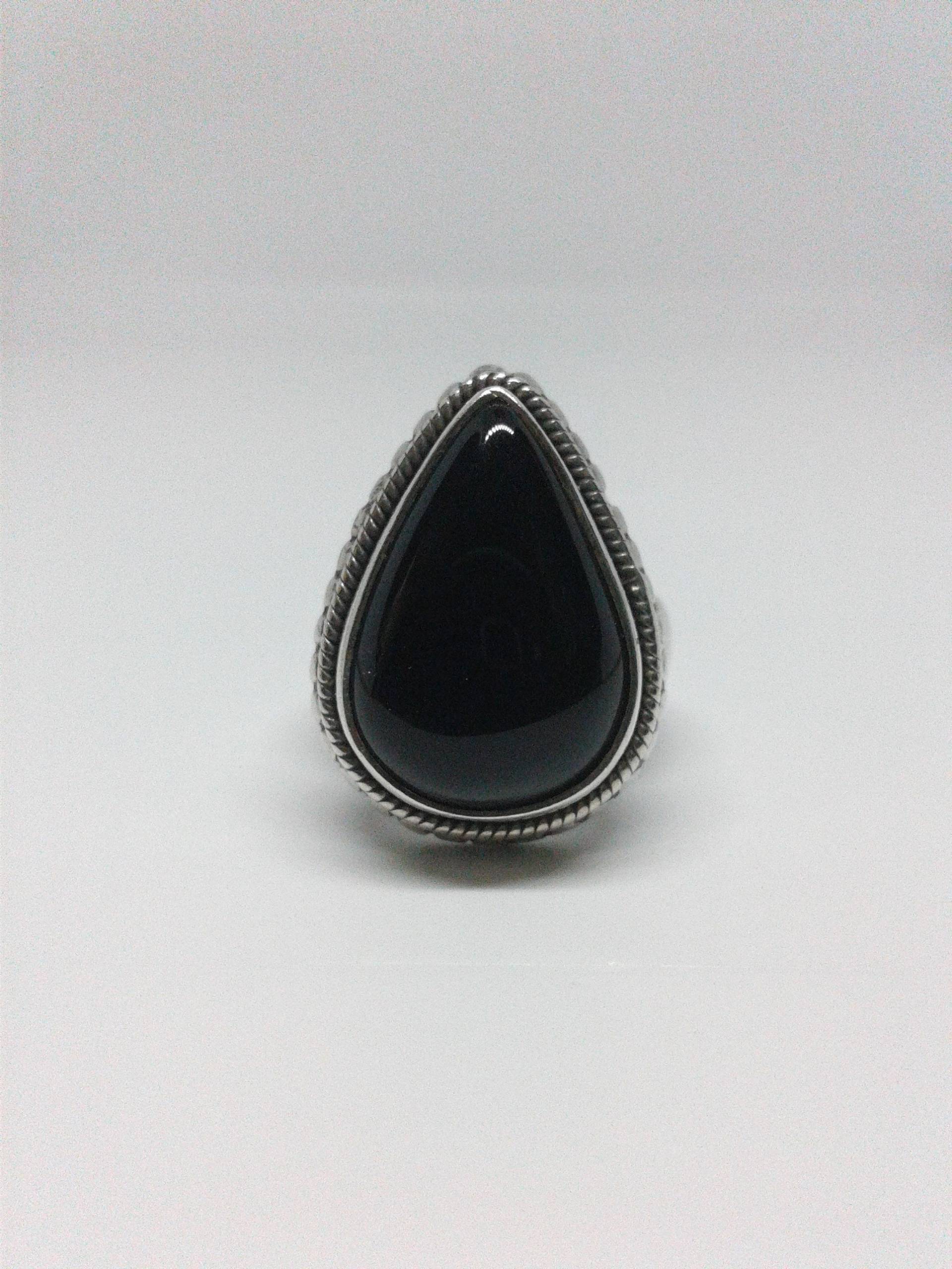 sterling Silber Und Onyx Teardrop Ring sterling Silber Und Onyx Teardrop Ring von CleavingAndWeaving