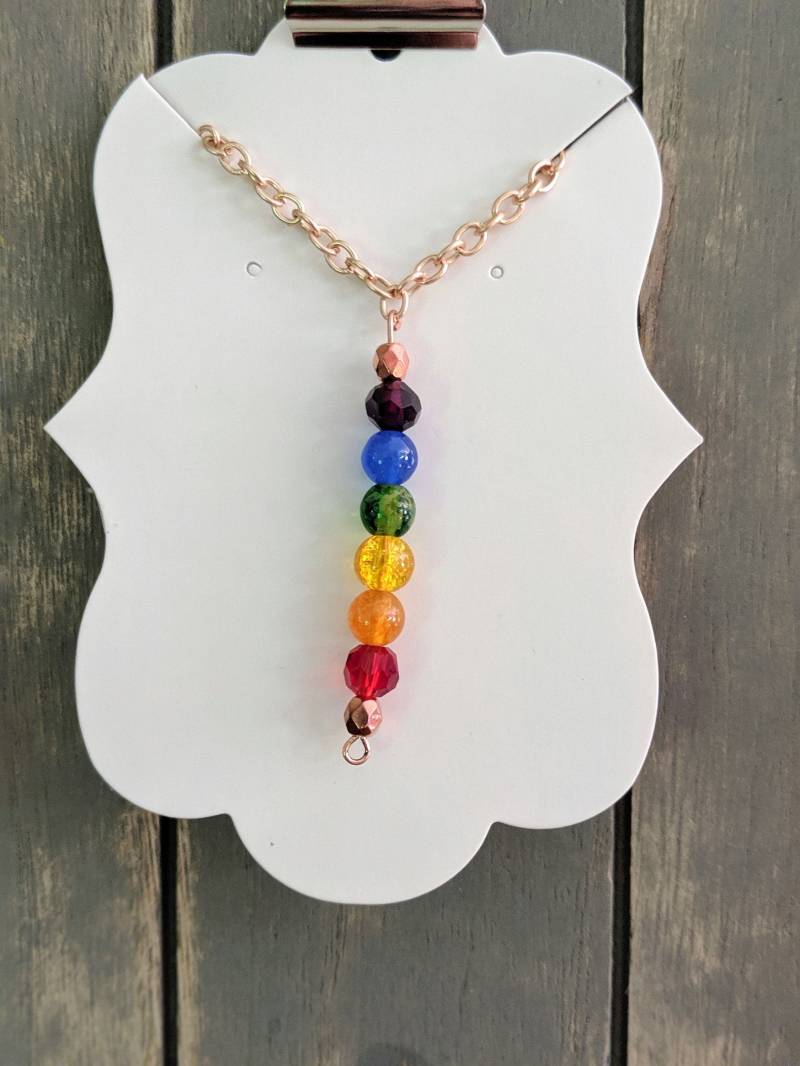 Regenbogen Anhänger An Einer Kette Regenbogen Anhänger An Einer Kette von ClementineAdornments