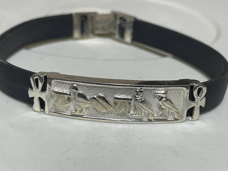 Elegante Silberne Lotusblüte Cartouch Mit Lederarmband Elegante Silberne Lotusblüte Cartouch Mit Lederarmband von CleopatraEgypt