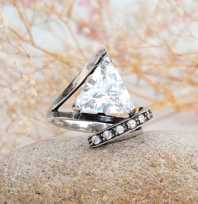 Geburtsstein Ring 7.8 Birthstone Schmuck Art-Deco-Ring Damenring Art-Deco-Schmuck 925 Sterling Silber Geburtsstein Ring 7.8 Birthstone Schmuck Art-Deco-Ring Damenring Art-Deco-Schmuck 925 Sterling Silber von Cleopatravintage