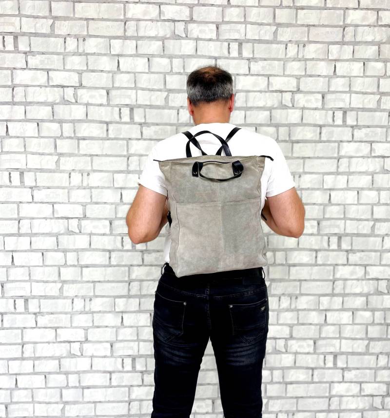 Grauer Leder Rucksack Vintage Braun Canvas Bucket Bag Reiserucksack Grauer Leder Rucksack Vintage Braun Canvas Bucket Bag Reiserucksack von Cleopatravintage