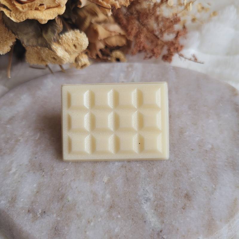 Anstecknadel Aus Weißem Schokoladenriegelharz - Gourmet-Trompe-L'œil-Brosche, Lustiges Und Originelles Accessoire von CleopheaResinea