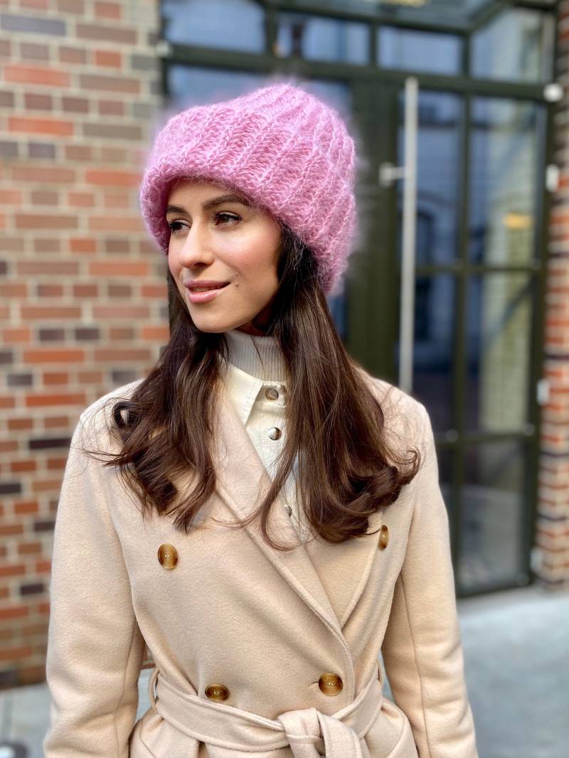 Pink Strickmütze Slouchy Beanie Frauen Schwarz Wolle Cape Zopfmuster Weiße Häkelmütze Mohair Hat von ClewStore