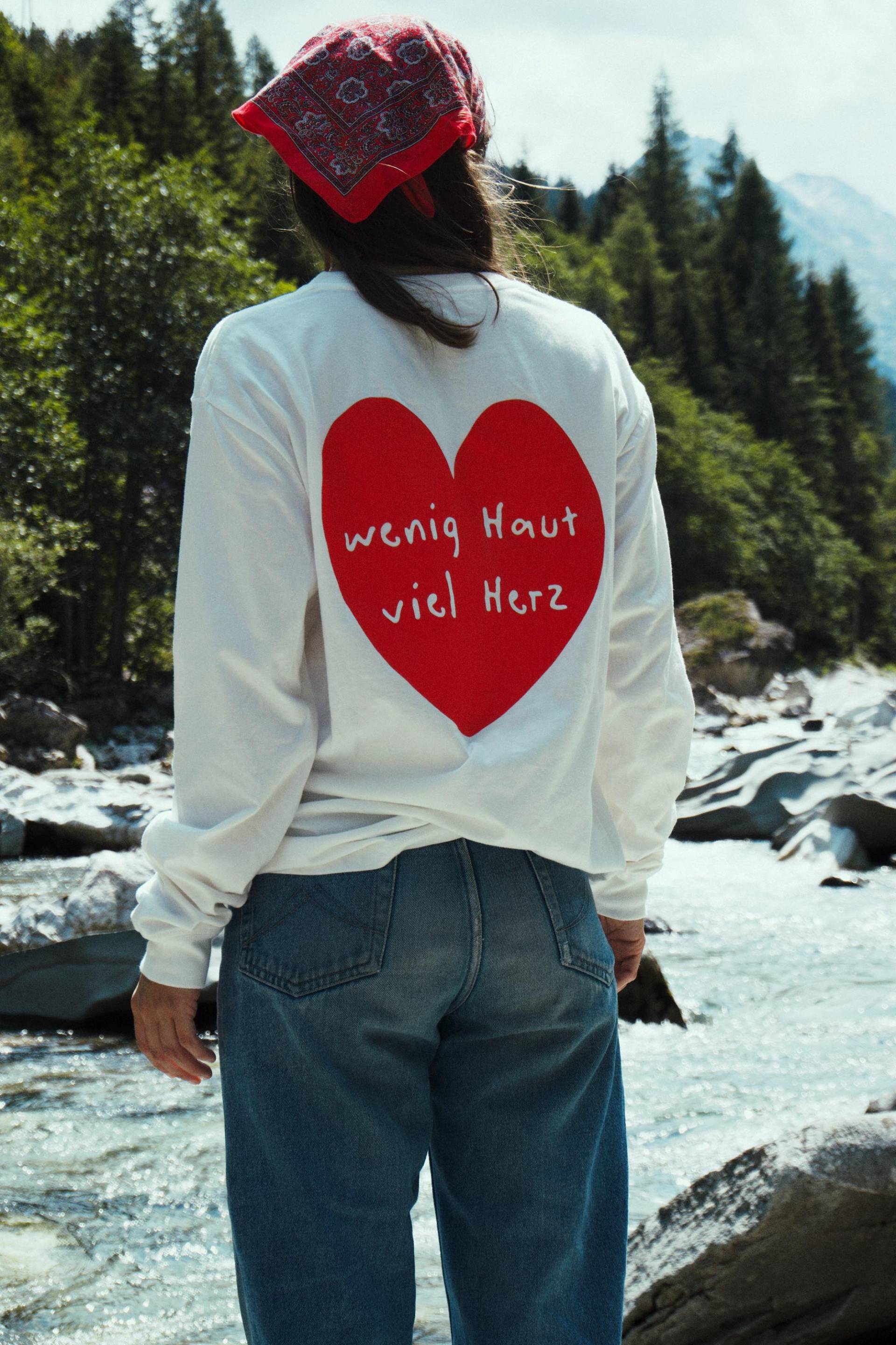 Boulder Longsleeve "Wenig Haut Viel Herz" - 100% Bio-Baumwolle Unisex Climbon Und Kletter Nachhaltig Produziert Boulder Longsleeve "Wenig Haut Viel Herz" - 100% Bio-Baumwolle Unisex Climbon Und Kletter Nachhaltig Produziert von ClimbOnStickers