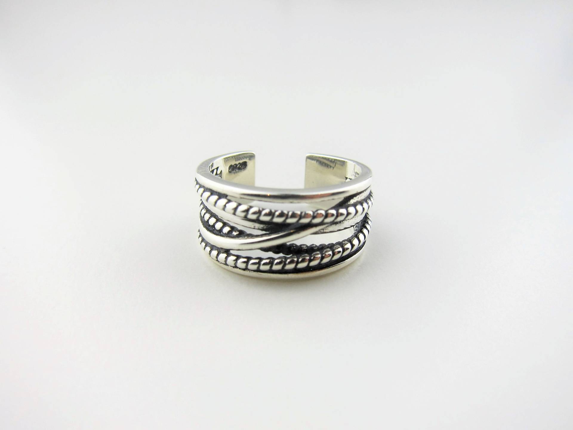 Le Lien Verstellbarsilber Geschichteter Twist Ring von ClipOnsxReverie