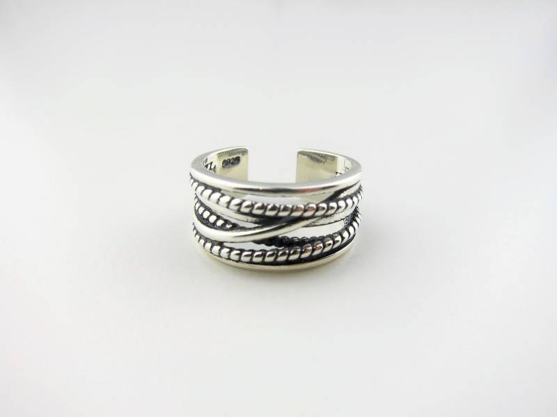 Le Lien Verstellbarsilber Geschichteter Twist Ring Le Lien Verstellbarsilber Geschichteter Twist Ring von ClipOnsxReverie