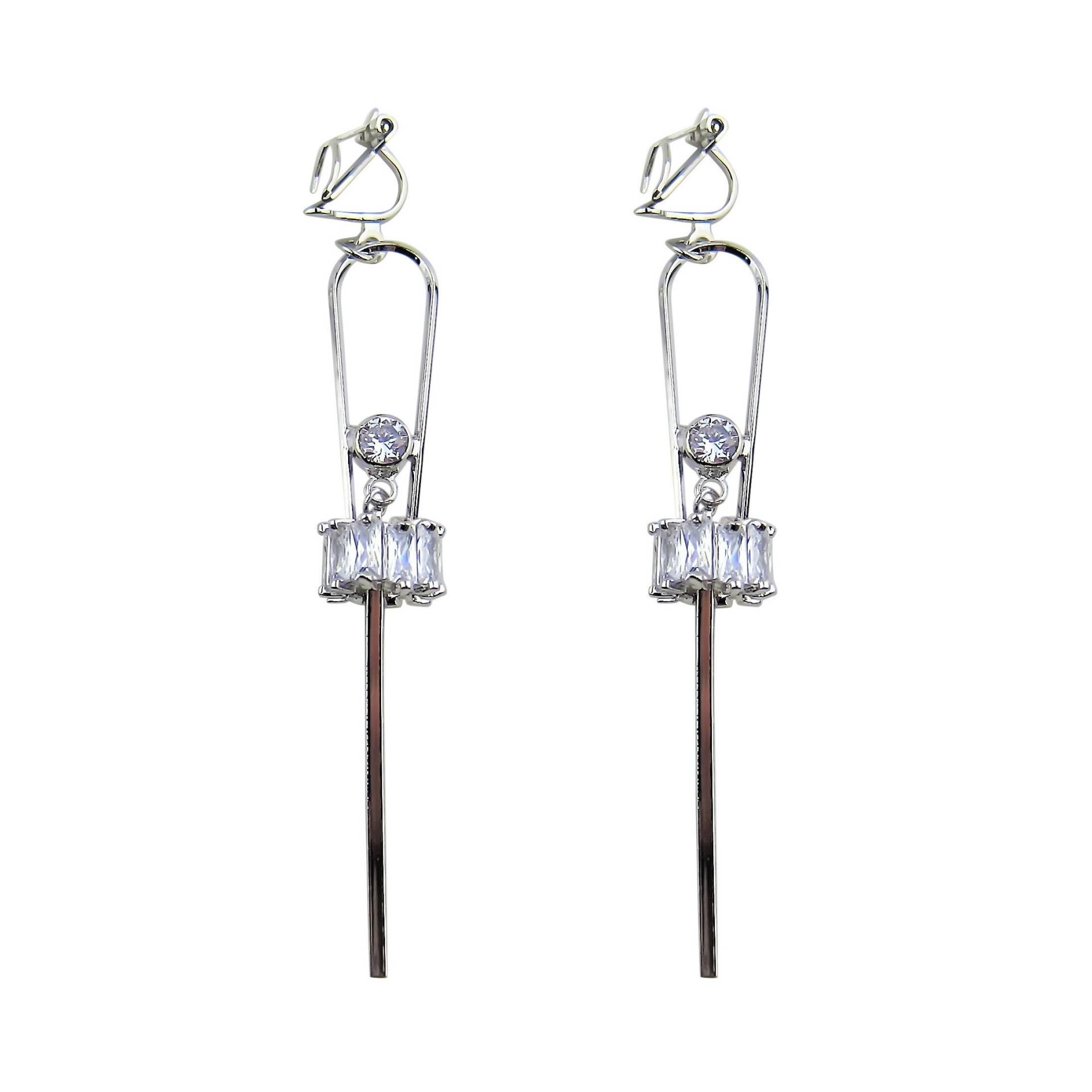 Silber Kristall Stud Clip Auf Tropfen Ohrringe von ClipOnsxReverie