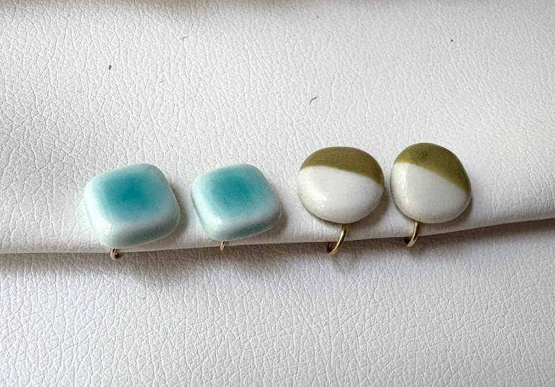 Ohrclips Aus Ton, Hellblau Oder Weiß Und Grün, Ohrringe Für Ohne Ohrringe-Loch, Elegant Undgefertigt, Simple Fashion #33 von ClipsOnlyBoutique