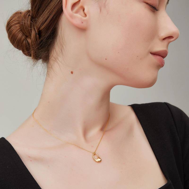 18K Vergoldete Sterlingsilber Erbsen-Anhänger-Halskette von CliviaJewelry