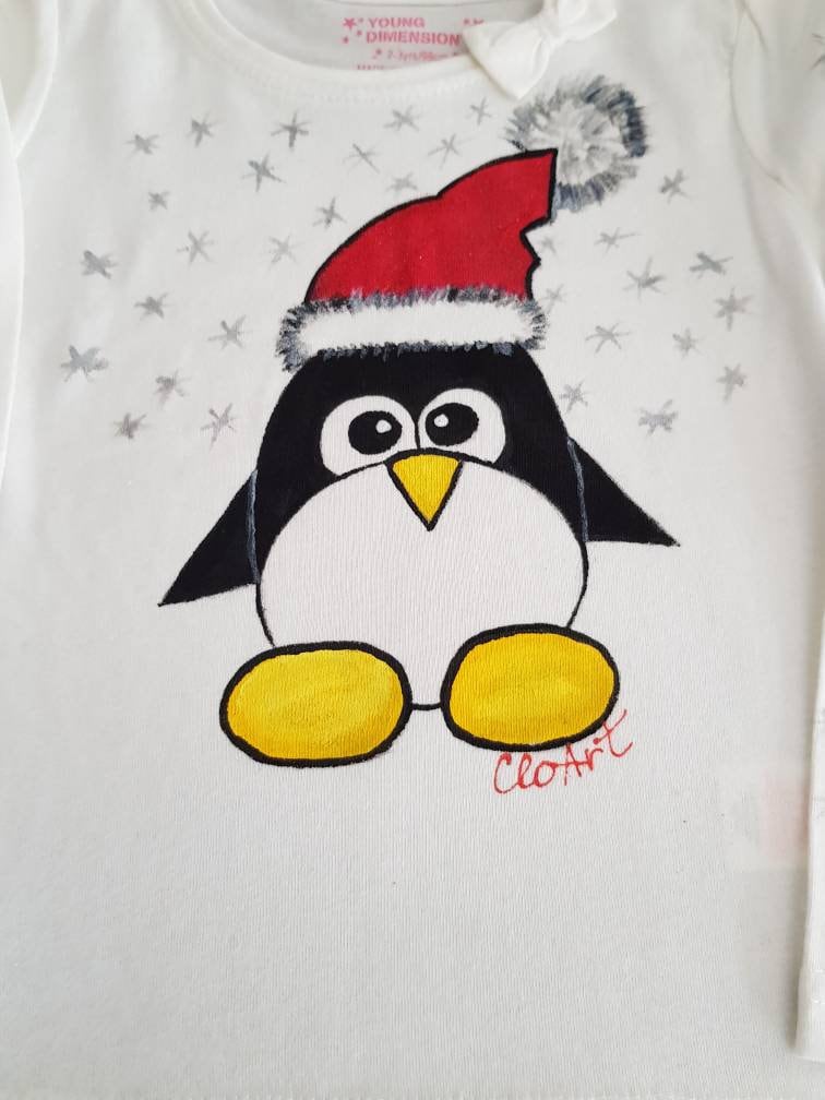 Bemalte Weihnachten T-Shirt Gemalte Pinguine Pinguin Weihnachtsgeschenk Weihnachts-T-Shirt Geschenk Für Kinder Individuelles von CloArtHandmade