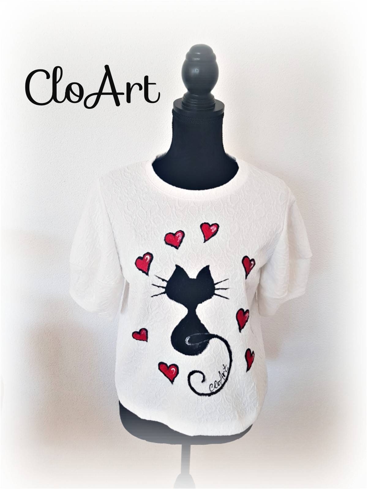 Bemalter Katzen T-Shirt, Liebe Bluse, Valentinstag Geschenk, Geschenk Für Sie, Gemalte Personalisierte Kleidung Bemalter Katzen T-Shirt, Liebe Bluse, Valentinstag Geschenk, Geschenk Für Sie, Gemalte Personalisierte Kleidung von CloArtHandmade