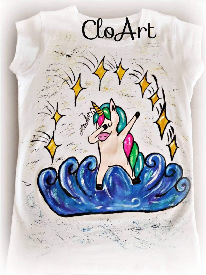 Gemaltes T-Shirt Einhorn Niedliche Einhörner Kinder T-Shirt Gemalte Oberteil Benutzerdefiniertes Gemaltes T-Shirt Einhorn Niedliche Einhörner Kinder T-Shirt Gemalte Oberteil Benutzerdefiniertes von CloArtHandmade