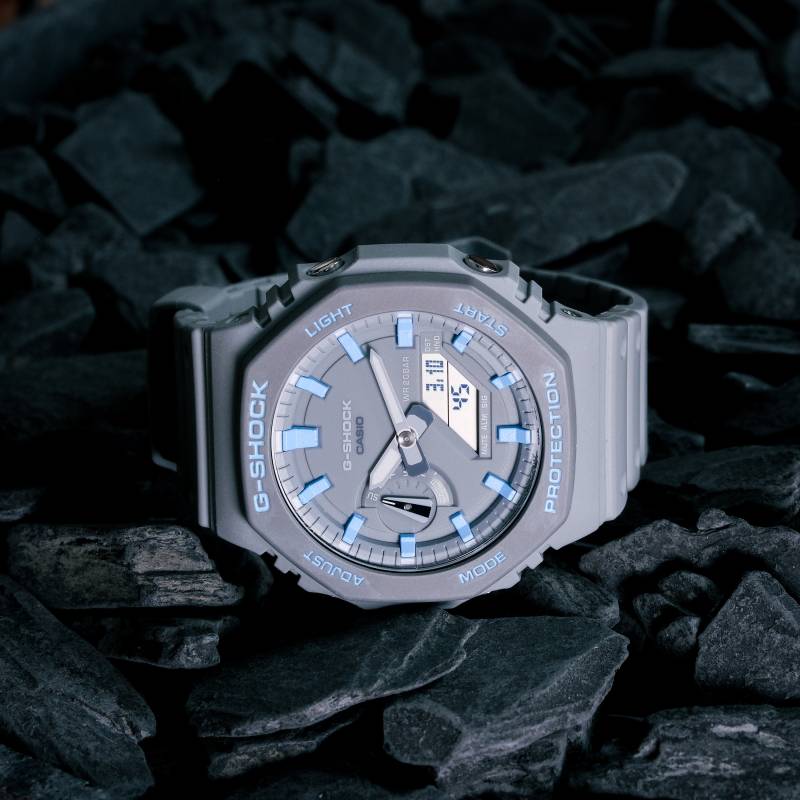 Casio Ga2100 - Graublau Handbemalt von ClockworkCustomsShop