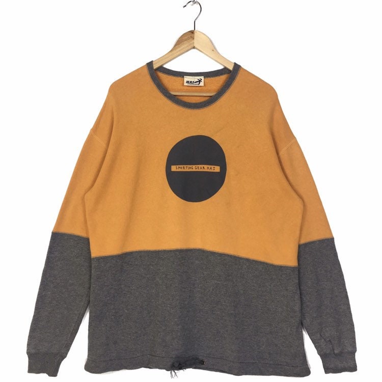 Hai Sporting Gear Sweatshirt - Issey Miyake Pullover Mit Rundhalsausschnitt von ClockworkThriftStore