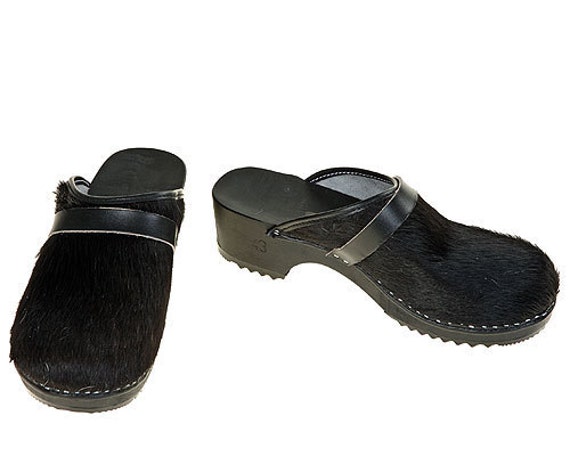 Klassik Kuhfell Clog | Uni Schwarz Klassik Kuhfell Clog | Uni Schwarz von Clogshop