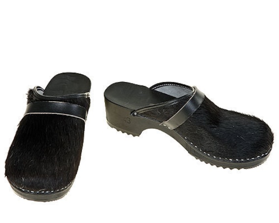 Klassik Kuhfell Clog | Uni Schwarz Klassik Kuhfell Clog | Uni Schwarz von Clogshop