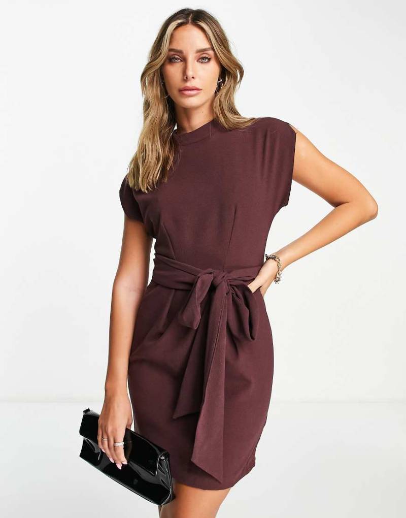 Closet London - Minikleid in Fuchsia mit Bindegürtel in der Taille-Rot von Closet London