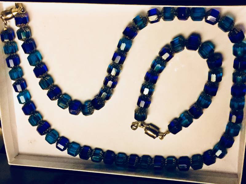 Blaue Kathedrale Glas Halskette Blaue Kathedrale Glas Halskette von ClosetedDesires