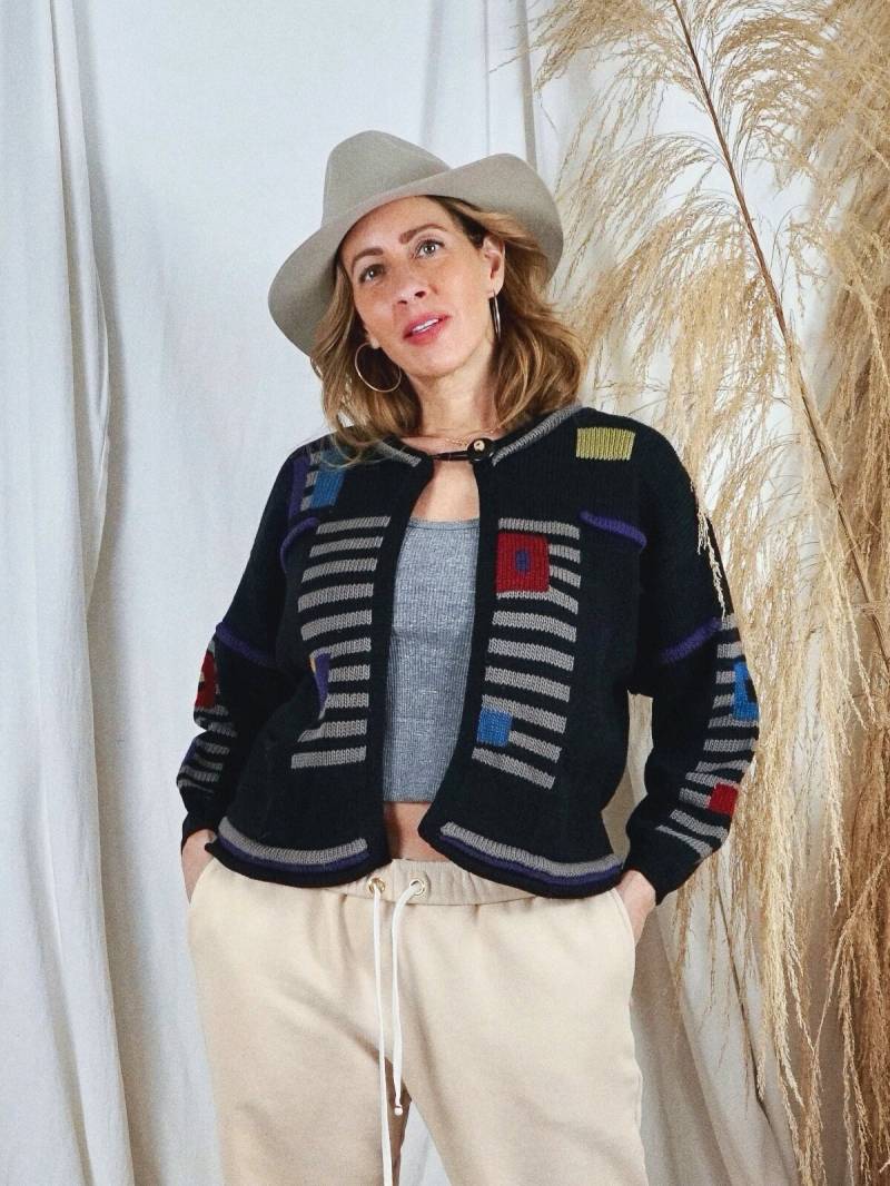 Sandra Miller Hand Loomed Fibre Art Handgestrickte Strickjacke Mondrian Quadrat Abstrakt Artsy Offene Vorderseite Handgemachter Bunter von ClosiTherapiVintage