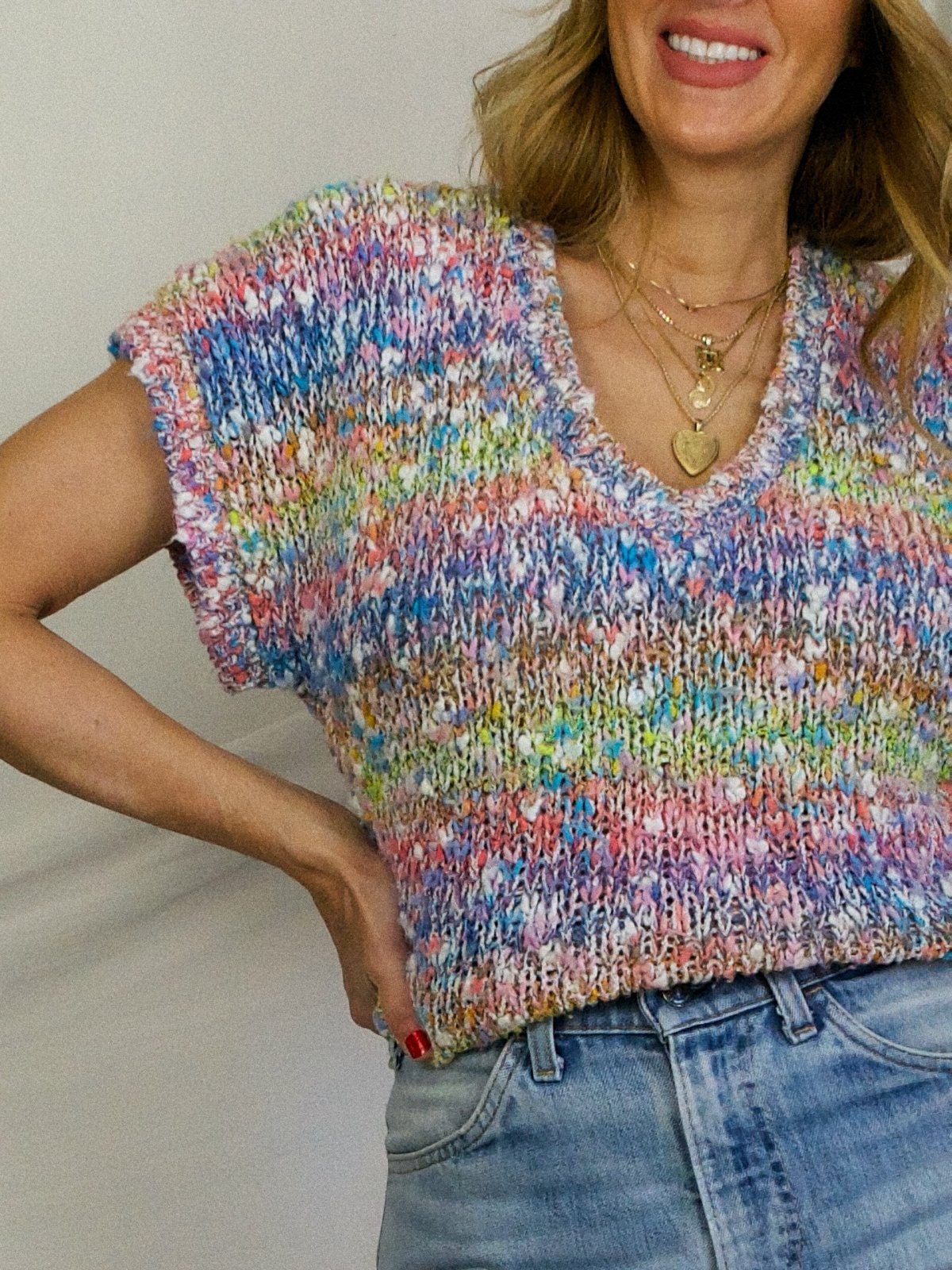 Vintage 80Er Pastell Rainbow Marled Ombre Knit V-Neck Strukturierte Verträumte Kurzarm Soft Slouchy Pullover von ClosiTherapiVintage