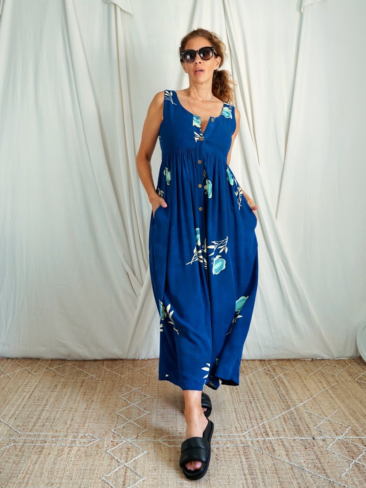 Vintage Ozean Blau Batik Türkis Schmetterling Vollknopfleiste Flattern Tank Breezy Lange Maxi Länge Tasche Kleid von ClosiTherapiVintage