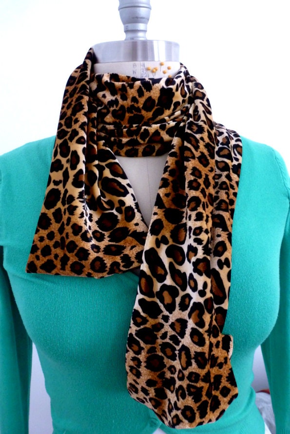 Leopard Samtschal/2 Verfügbare Größen Kostenloser Versand in Den Usa Leopard Samtschal/2 Verfügbare Größen Kostenloser Versand in Den Usa von ClothingByCheryldine