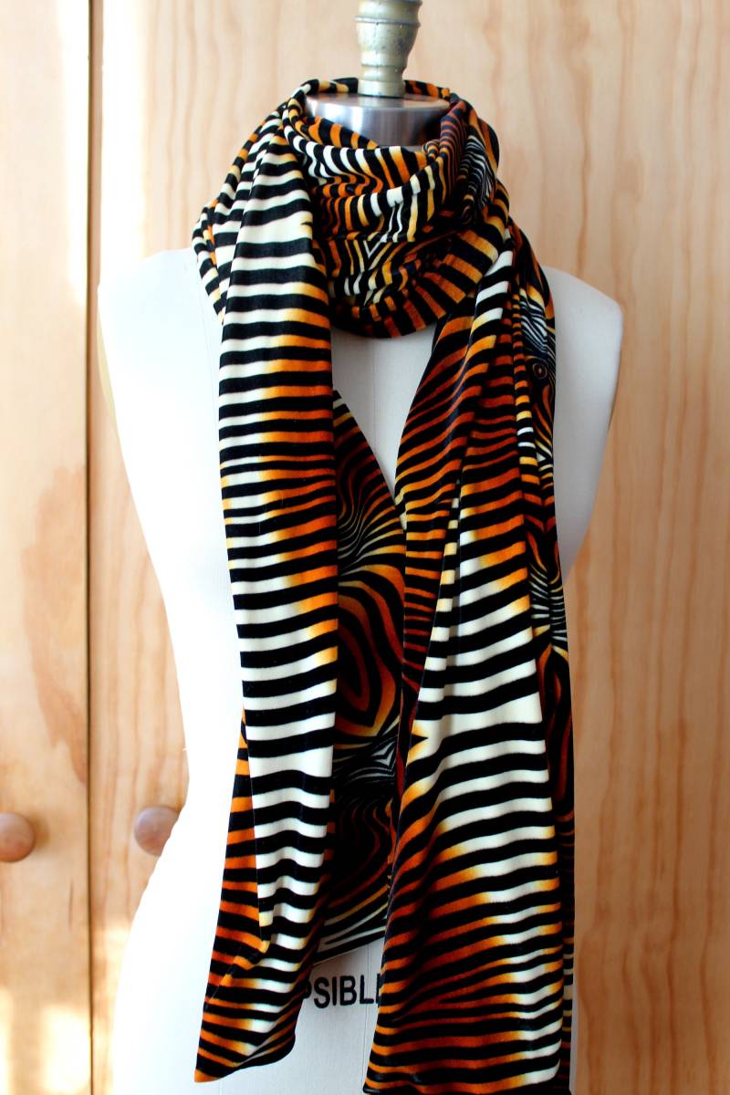 Samtschal Mit Zebradesign/2 Größen 70x14 Und 60x28 von ClothingByCheryldine