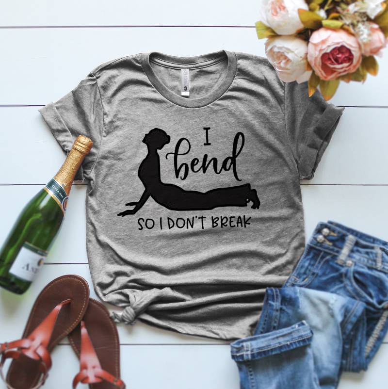 Ich Bieg So Dass Ich Nicht Break T-Shirt, Yoga Sweatshirt, T-Shirt, Geschenk Für Fan, Liebhaber Shirt, Geschenke, Yogi, Shirts Ich Bieg So Dass Ich Nicht Break T-Shirt, Yoga Sweatshirt, T-Shirt, Geschenk Für Fan, Liebhaber Shirt, Geschenke, Yogi, Shirts von ClothingByShane