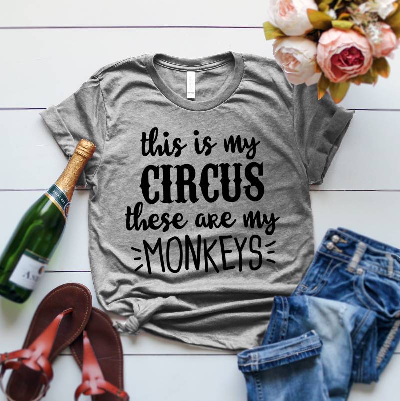 New Mom T Shirt, This Is My Circus Are Monkeys T-Shirt, Lustiges Mutter Mama Life Geschenk Für Mama, Lustige Shirt New Mom T Shirt, This Is My Circus Are Monkeys T-Shirt, Lustiges Mutter Mama Life Geschenk Für Mama, Lustige Shirt von ClothingByShane
