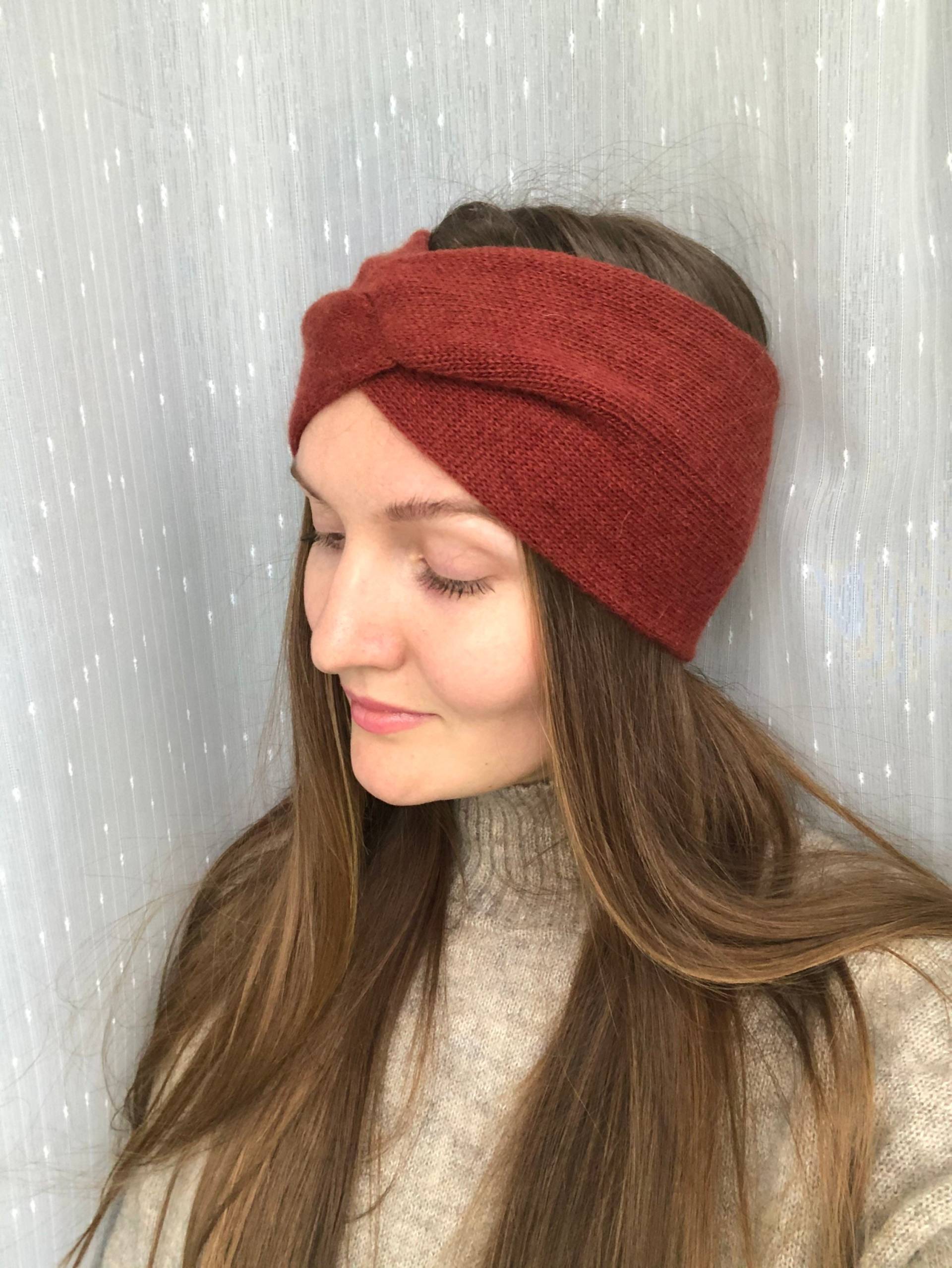 Terrakotta Grünes Dehnbares Twist-Stirnband Mit Knoten Für Damen. Alpaka Angora Wolle Geflochtenes Stirnband. Handgefertigtes Turban Headpiece von ClothingGeometry