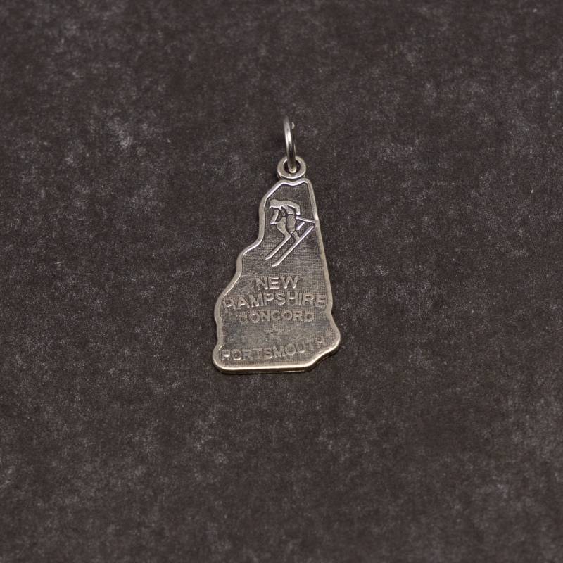 sterling Silber Bundesstaat New Hampshire Anhänger Für Armband Oder Halskette sterling Silber Bundesstaat New Hampshire Anhänger Für Armband Oder Halskette von CloudcroftTrading
